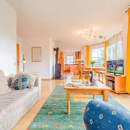 Am Waldrand, Untere Whg