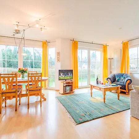 Am Waldrand, Untere Whg Lejlighed *